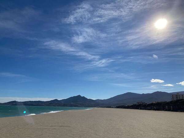 Conciergerie à Argelès-sur-Mer spécialisée en gestion locative 66 et location saisonnière 66. Sud Quality Homes optimise vos revenus Airbnb sur la côte catalane.