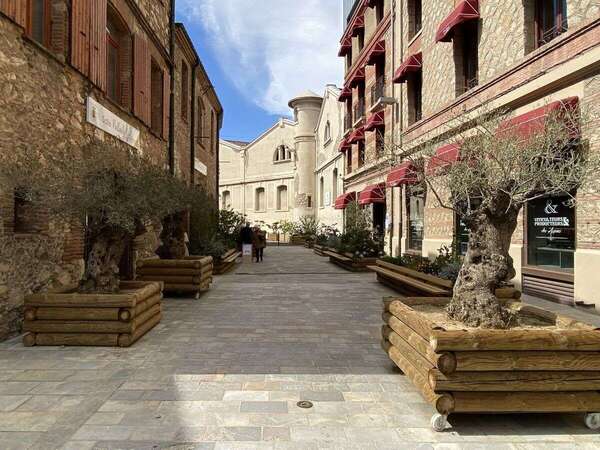 Conciergerie à Thuir spécialisée en gestion locative 66 et location saisonnière 66. Sud Quality Homes optimise vos revenus Airbnb dans les Aspres près de Perpignan.