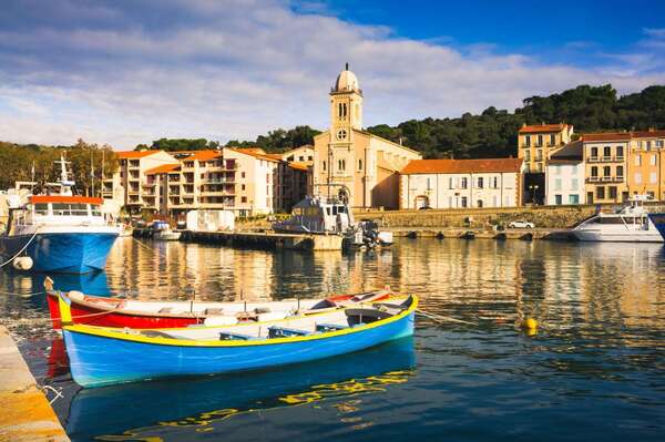 Location saisonnière à Port-Vendres : comment attirer des voyageurs au-delà de juillet et août ?