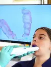 photo lors d'une empreinte numérique au cabinet d'orthodontie