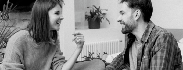 Les clés d’une conversation captivante pour séduire