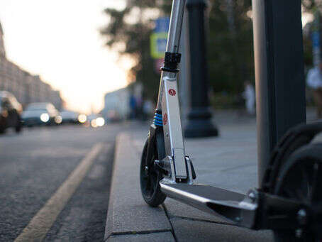 Accident avec une trottinette électrique : que faire?