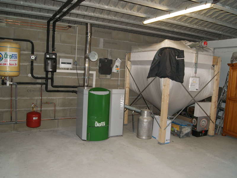 URRUGNE, quartier Socoa.
Juillet 2014. Dans cette rénovation, nous avons installés une chaudière OKOFEN de 8 KW.