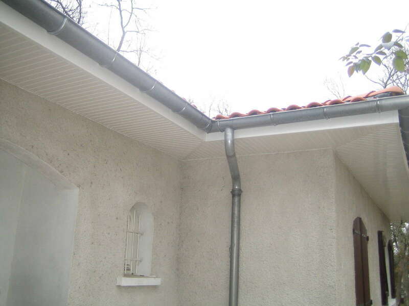 Avant toit PVC blanc