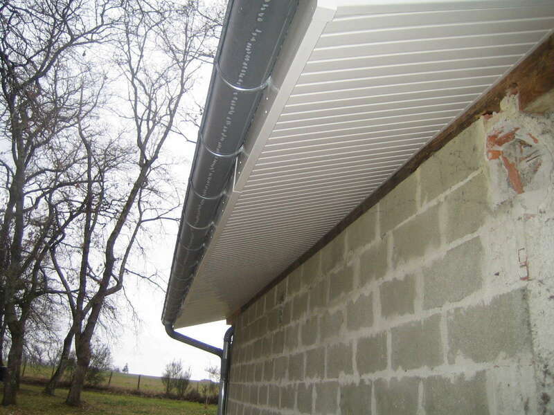 Avant toit PVC blanc