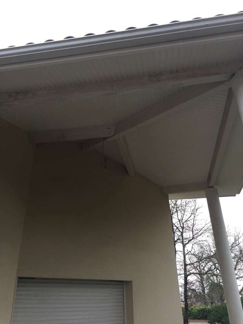 Terrasse lambris PVC blanc