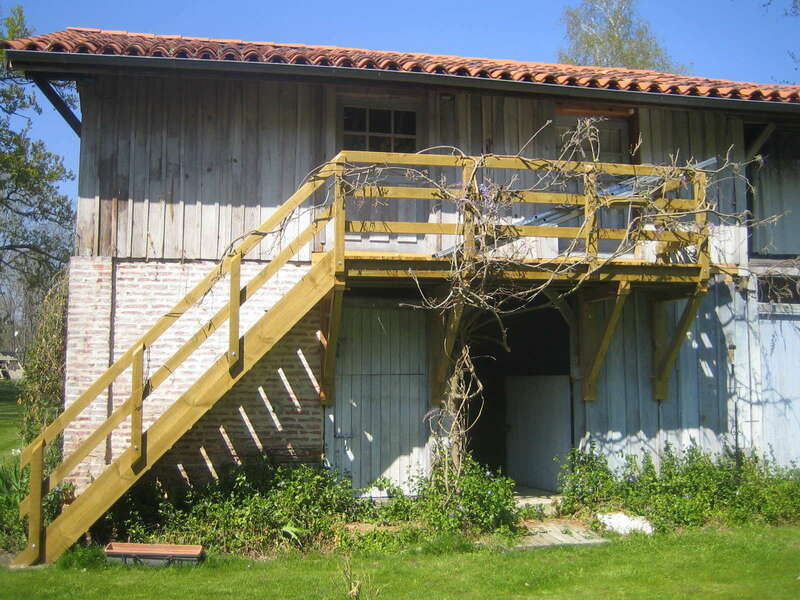 Escalier bois sur console