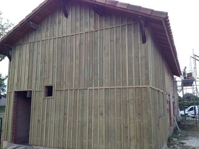 Bardage Planche couvre joint en Pin des Landes traité classe 3 vert