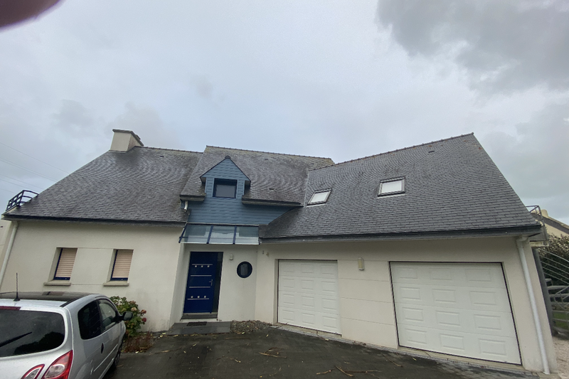 toiture sale avec de la mousse