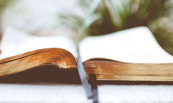 Créer un livre d'or et modérer les avis