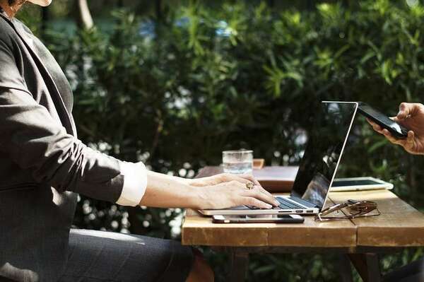 Ajouter et modifier l'élément partenaires