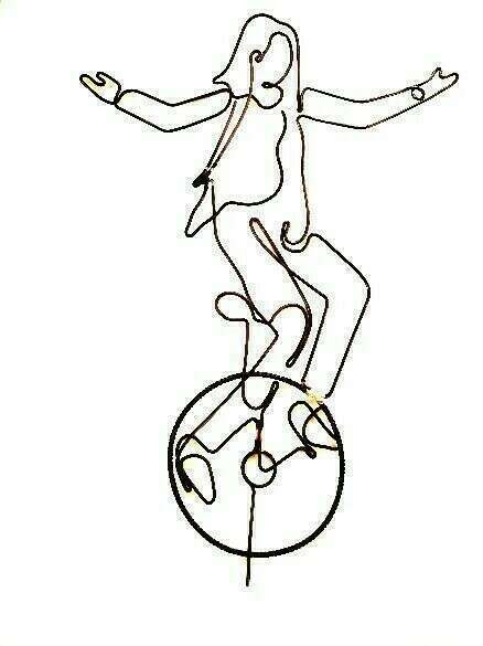 21-51_-_fille_u_monocycle