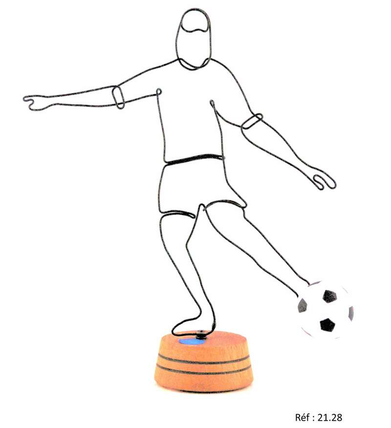 21-28_-_footballeur_3__1_