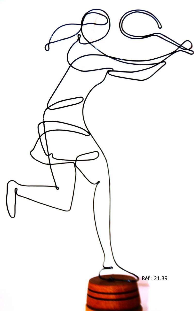 21-39_-_tennis_woman