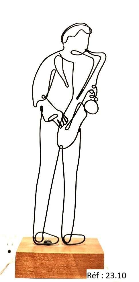 23-10_-_saxo_en_pied