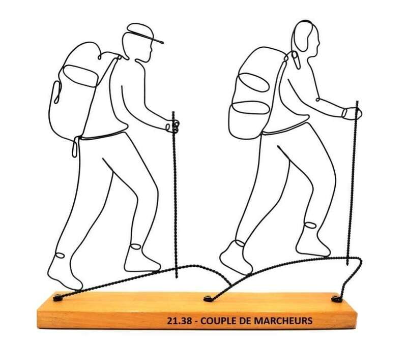 21-38_-_couple_marcheurs