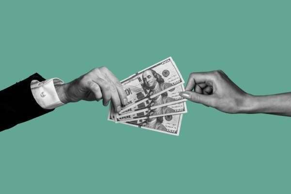 Rémunération indirecte du dirigeant via sa holding : possible ?