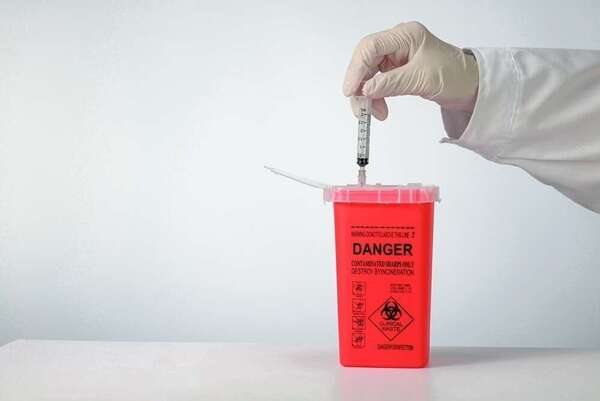 Déchets de soins à risques infectieux et emballages : une expérimentation possible