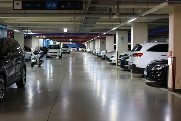 Risque incendie dans les immeubles : attention au stockage dans les parkings !