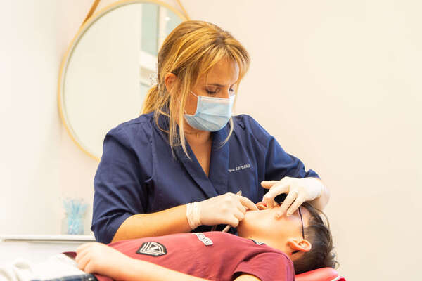 APPRENEZ AUX ENFANTS A MASTIQUER