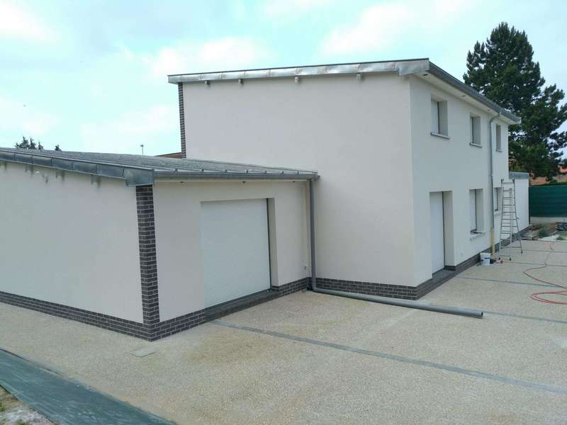 photo_julian1820201006-1072960-1lshzid