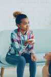 adolescent en quête de soutien émotionnel