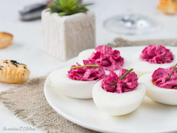 Oeufs mimosas façon betterave