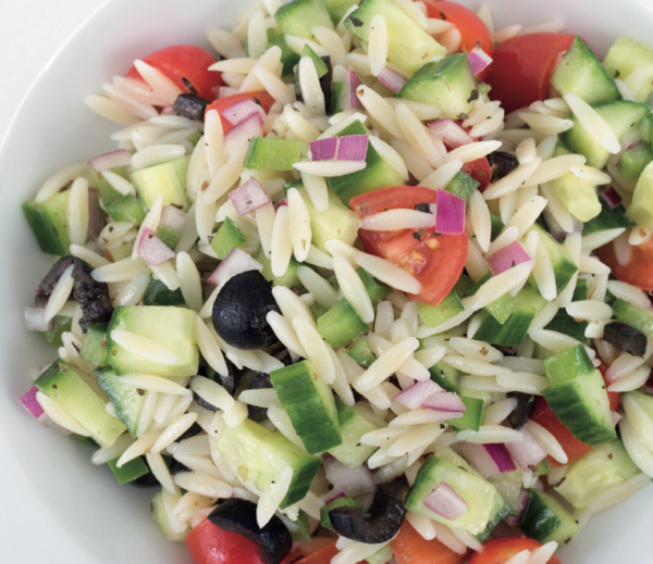 Salade d’orzo aux poivrons grillés et aux fèves