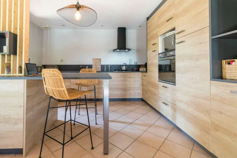 ag-2-min20220927-164224-1il42ga