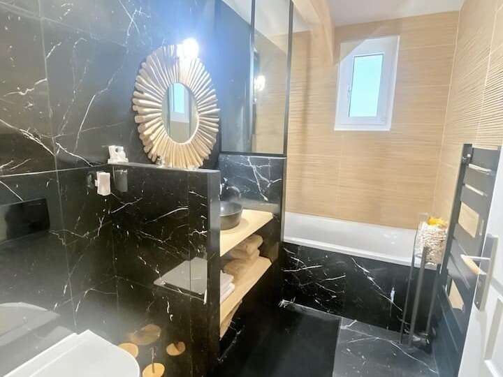 c748bc34-d93a-48eb-8ddf-9d6b2c022b69