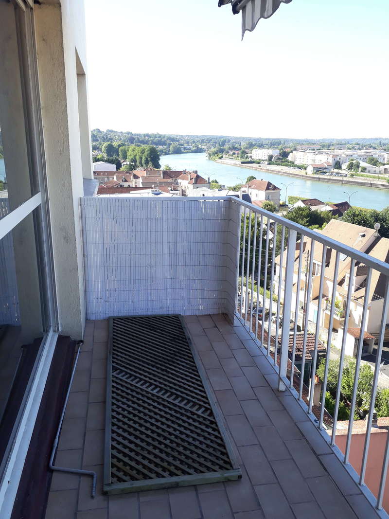 balcon_corbeil_avant