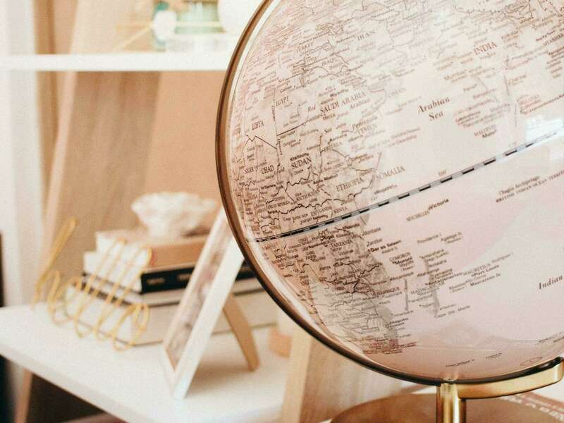 ella-jardim-bsw_8aatknu-unsplash