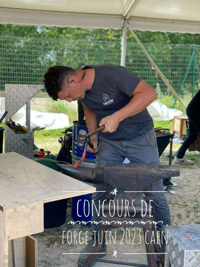 40c12102-ada4-41bd-ab27-3e4be942257b