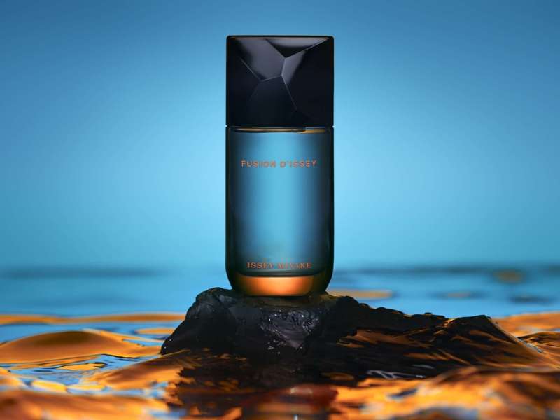 issey_miyake_hero_still-22