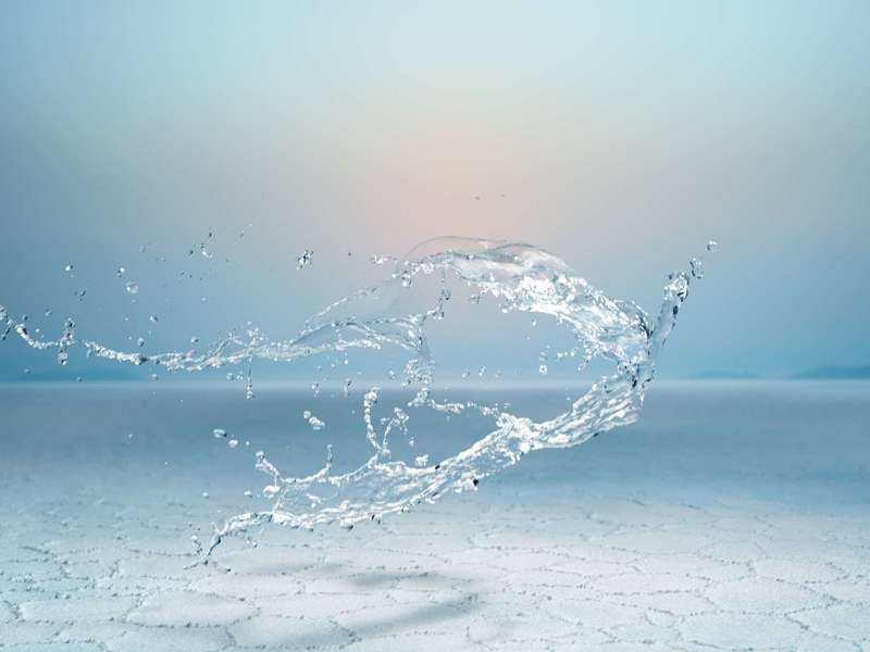 issey_miyake_hero_still-08