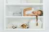 fille armoire dormir