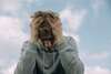 homme qui se tient la tete blessure abandon hypnose paris 14