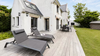 Maison Blanche à loctudy, avec petit jardin devant la terrasse en pierre
