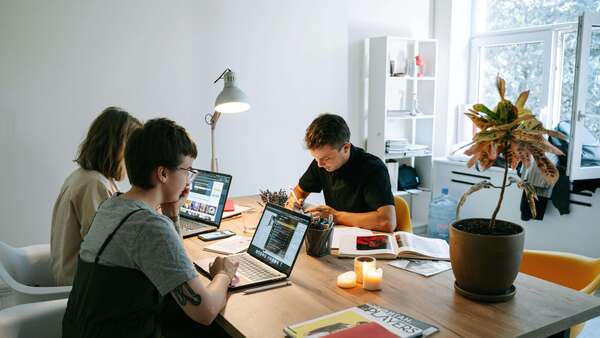 Pourquoi votre business stagne malgré 60h par semaine ?