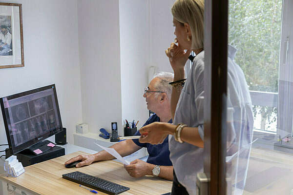 L'ANALYSE PRÉ-IMPLANTAIRE