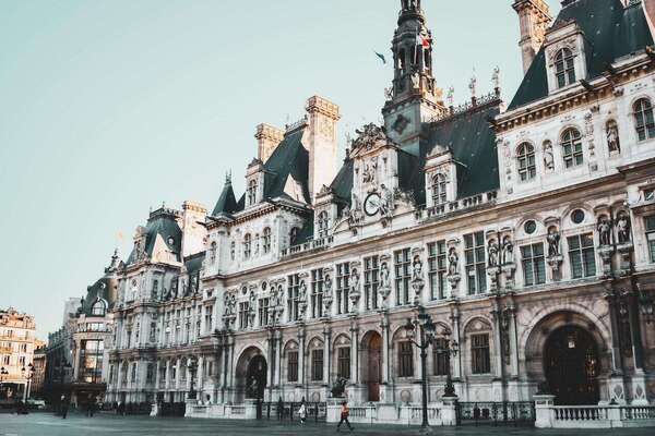 Fonction publique : obligation d'information à l'égard de l'agent public (fonctionnaire)