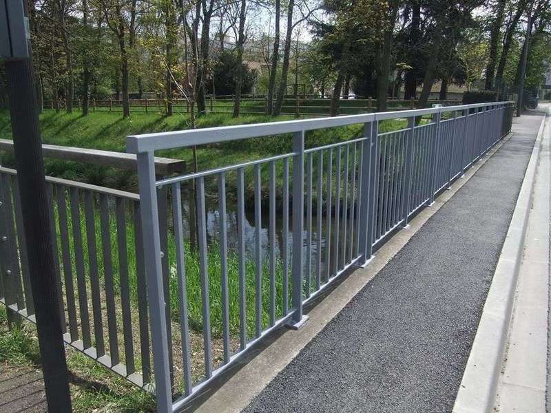 garde-corps_220200616-1642527-21usgm