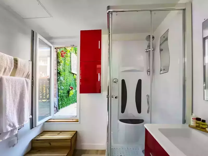 7c083f05-57b0-4d2d-80b6-71785697e99f