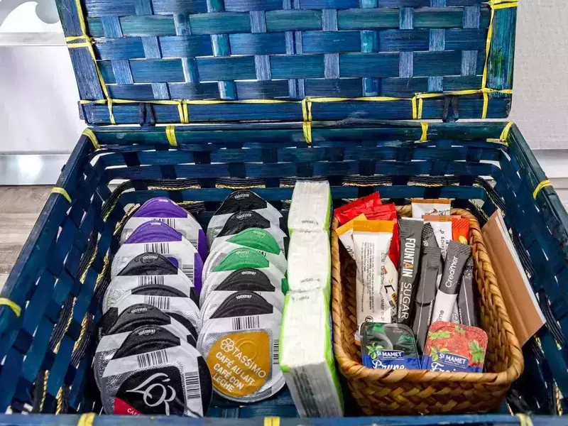 425c89fc-b67d-4e54-89ae-561a325d6850