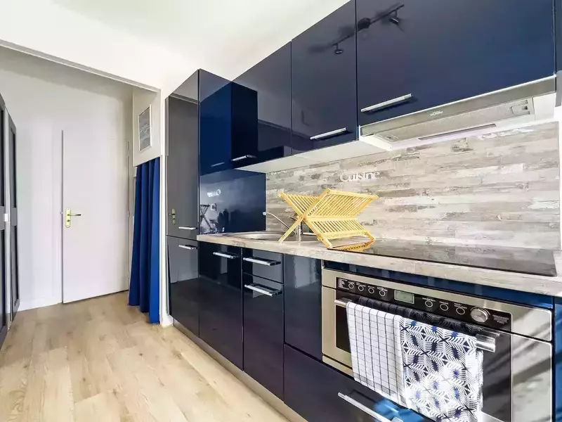 e0e600f0-4249-40cf-a928-579cb9604d05