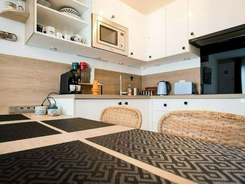 c8439ba0-4d7c-4856-99f0-0a3ec7da89e3