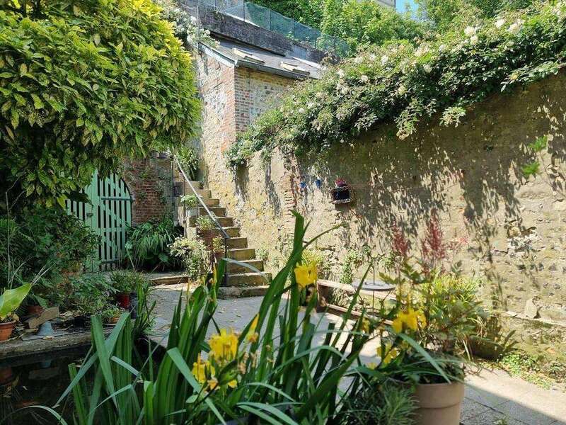 eacd7b2e-06fa-4709-8e31-023ccae55243