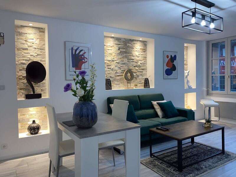 48f103a8-a251-46f6-8a63-627ea541987c