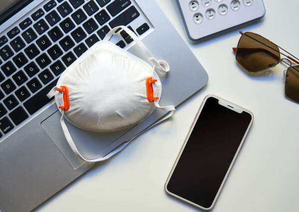 Confinement : comment prévenir et atténuer les douleurs du dos et des articulations à la maison ?