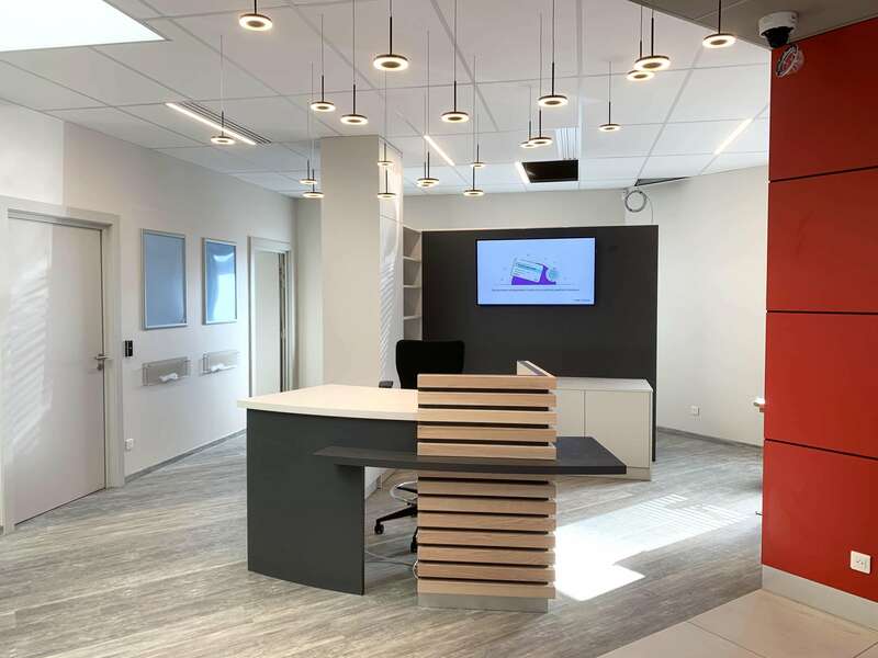 comptoir-de-banque-noir